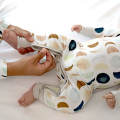 Luna Neutral Crescent Zippy