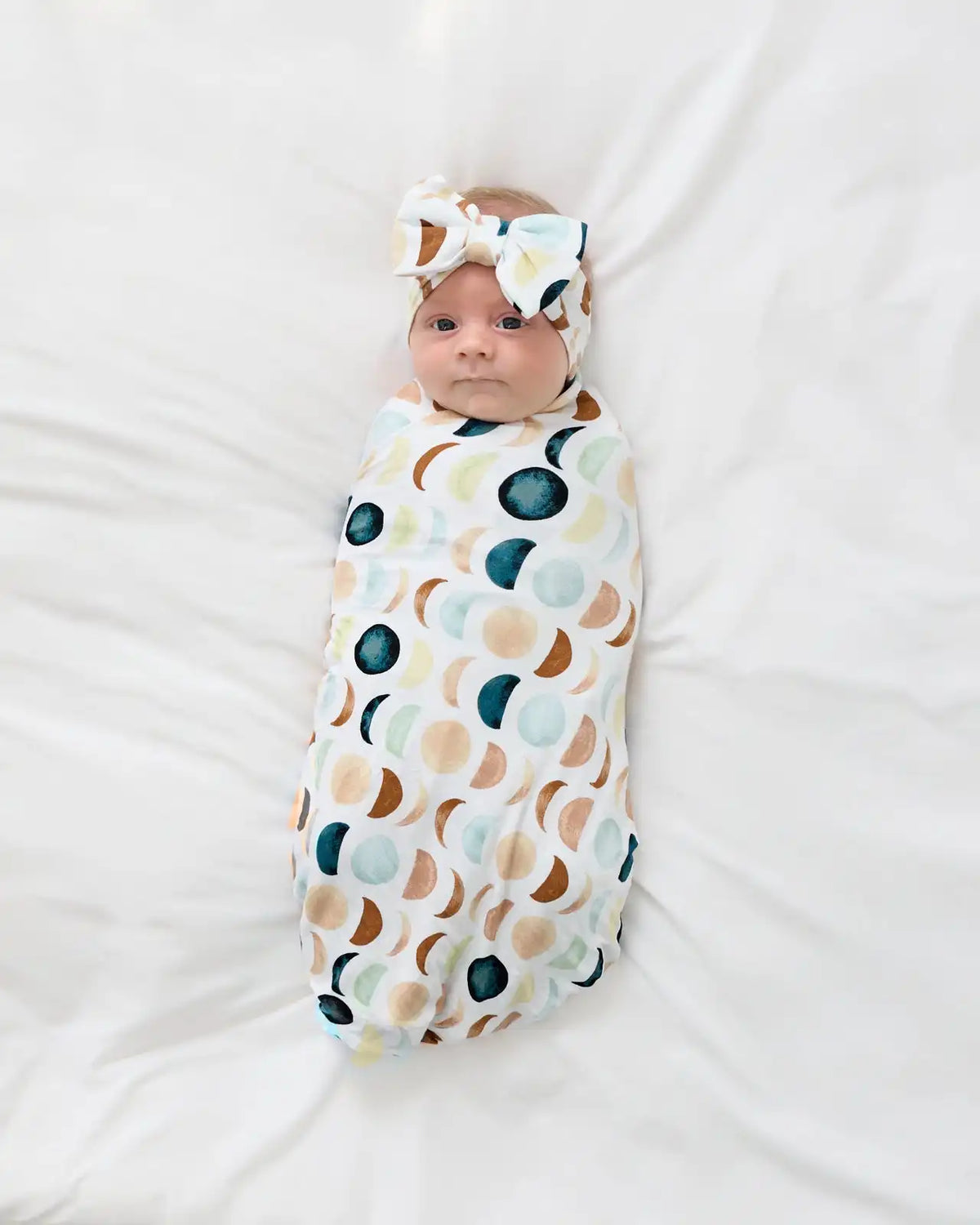 Luna Neutral Swaddle & Luxe Bow Headband Set