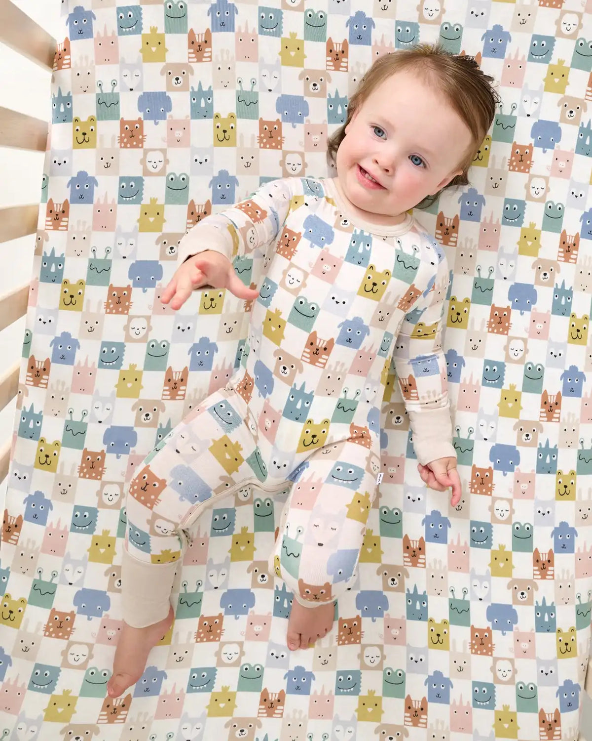 Check Mates Fitted Crib Sheet